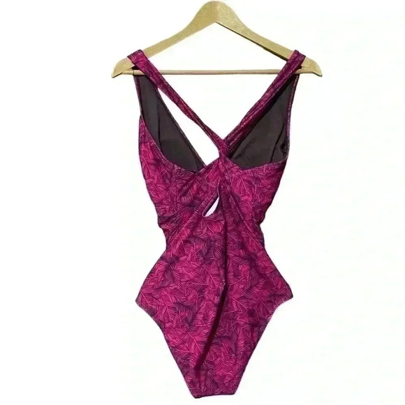 Eddie Bauer Swimsuit Women’s Large Pink Ruched Shaping Crisscross One Piece NWT - Picture 4 of 8